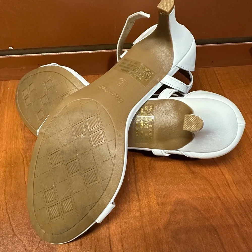Dream Pairs White Sandals
